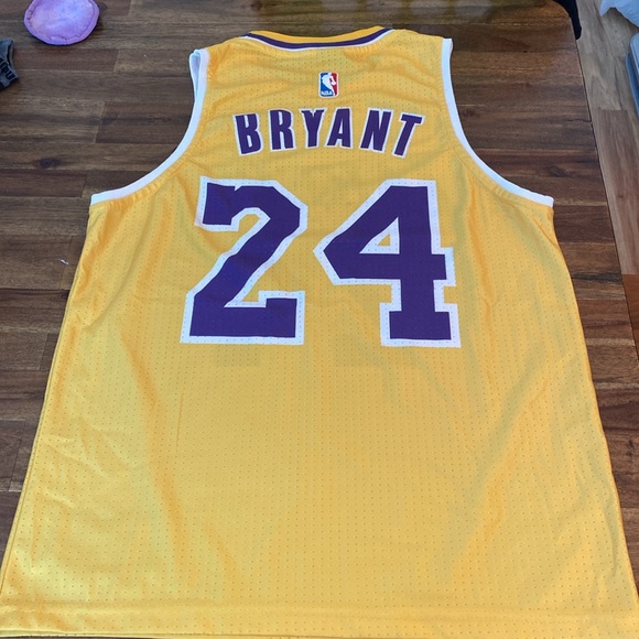 Kobe Bryant Lakers Basketball Jersey - Picture 5 of 7